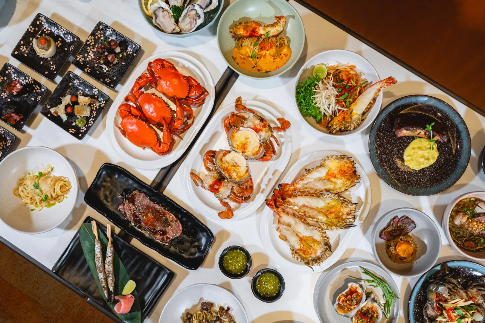 Atrium Restaurant The Landmark Bangkok Hotel โปรบุฟเฟ่ต์ มา 2 จ่าย 1 เดือนมิถุนายน 2568