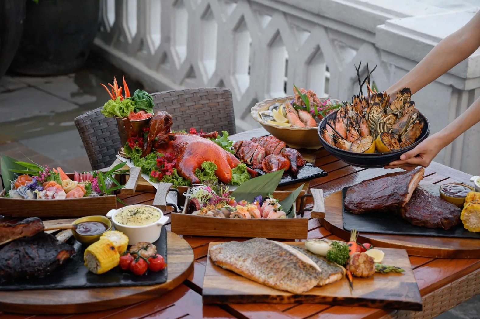 Riverside Terrace at Anantara Riverside_Buffet
