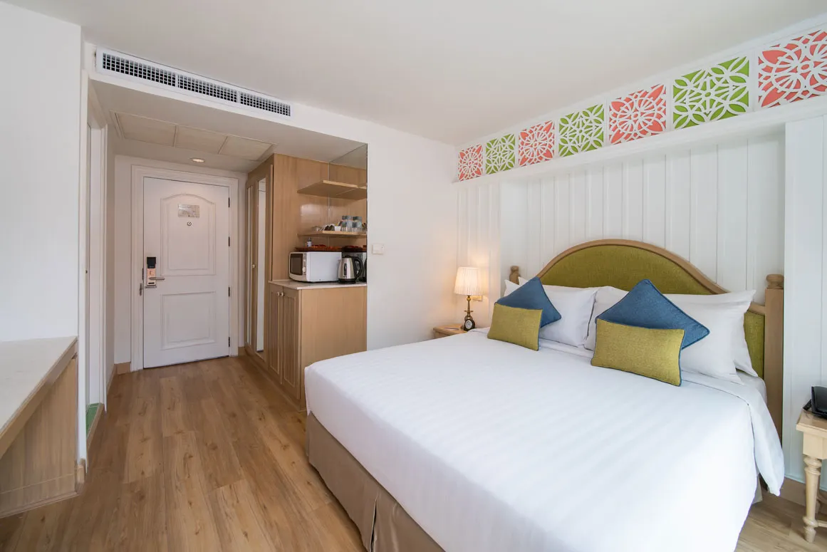 AHR0cHM6Ly9pbWFnZXMuaHVuZ3J5aHViLmNvbS91cGxvYWRzL3Jlc3RhdXJhbnRzLzQ3MTUvcGhvdG9zLzEzNDg4My9SYWNrTXVsdGlwYXJ0MjAyNDA2MjYtMTQzLTNqMTF1dC5qcGc=