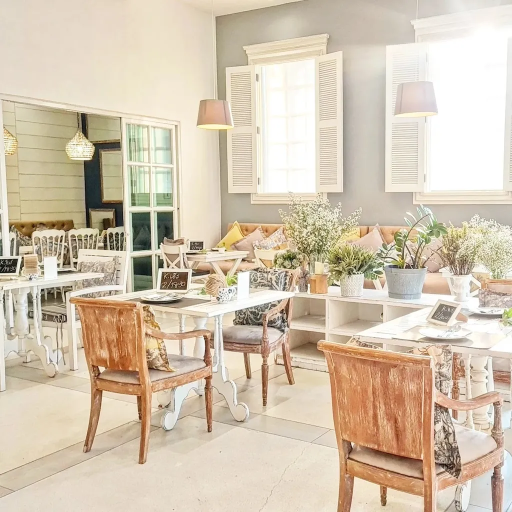 Instagrammable Restaurants in Bangkok Mother May I